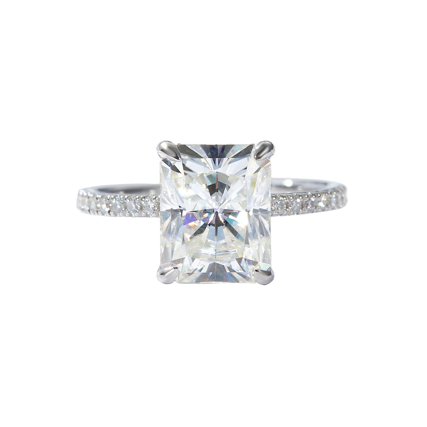 The Mirabel Ring moissanite engagement ring by Trésor Diamond