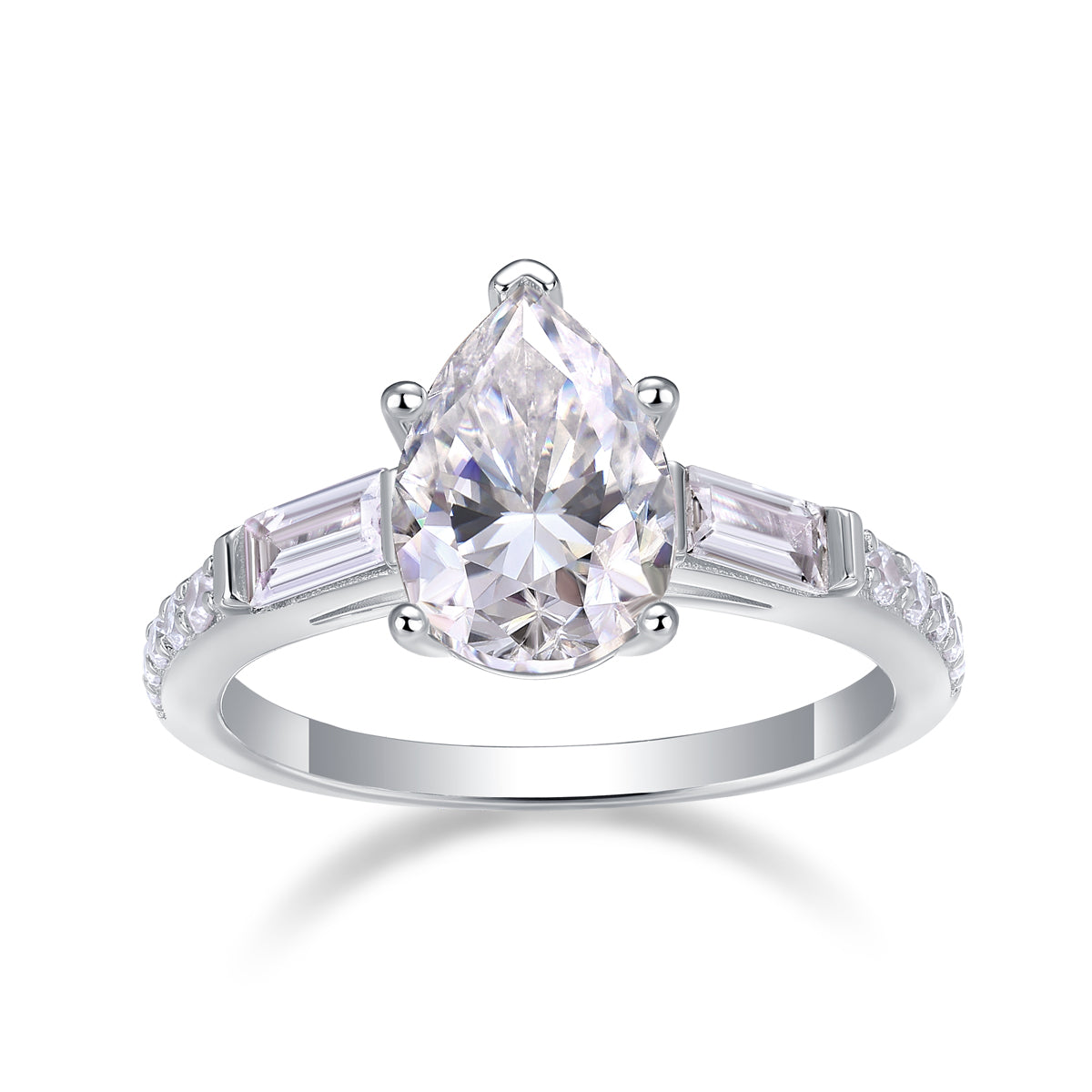 The Mireya Ring moissanite engagement ring by Trésor Diamond