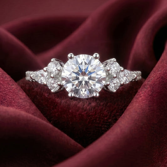 The Evela Ring