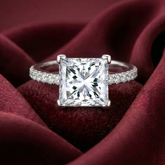 The Mia Ring