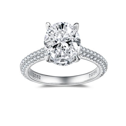 The Lily Ring moissanite engagement ring by Trésor Diamond