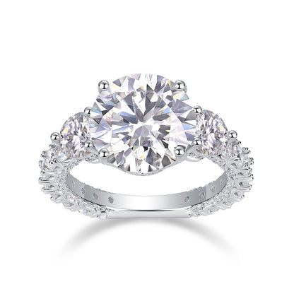 The Eternia Ring moissanite engagement ring by Trésor Diamond