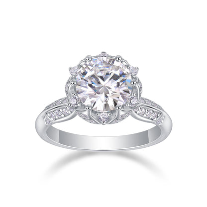 The Aveline Ring moissanite engagement ring by Trésor Diamond