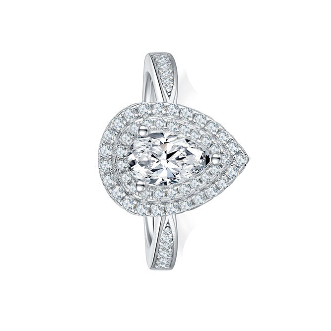 The Anna Ring moissanite engagement ring by Trésor Diamond