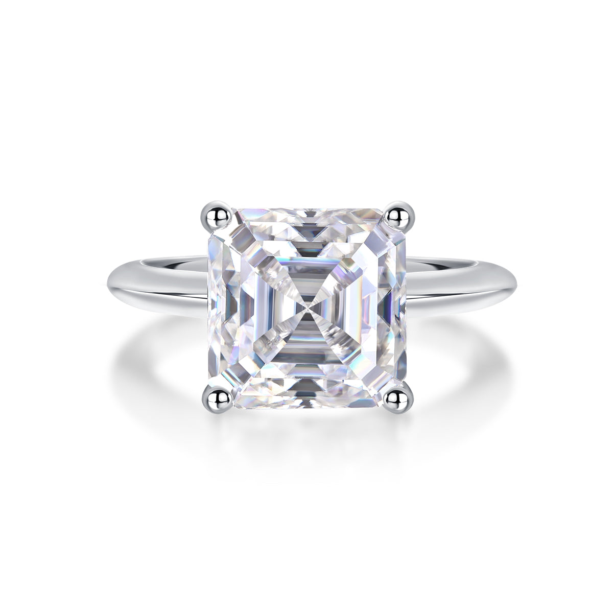 The Amaya Ring moissanite engagement ring by Trésor Diamond