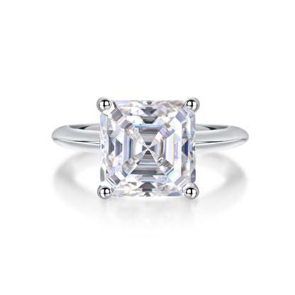 The Amaya Ring moissanite engagement ring by Trésor Diamond