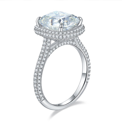 The Leah Ring moissanite engagement ring by Trésor Diamond