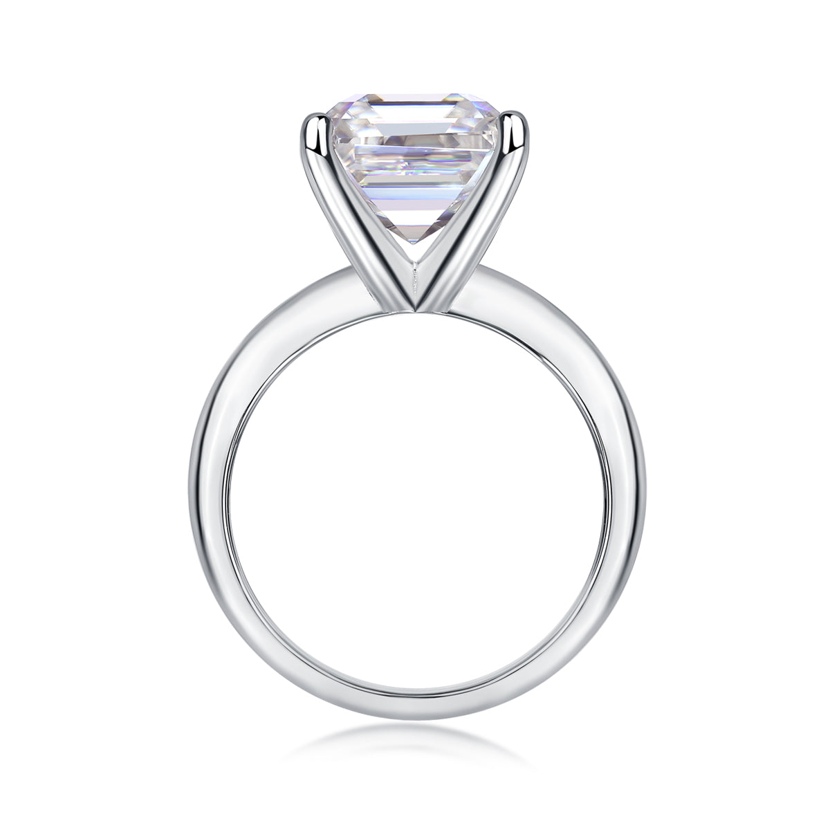 The Amaya Ring moissanite engagement ring by Trésor Diamond