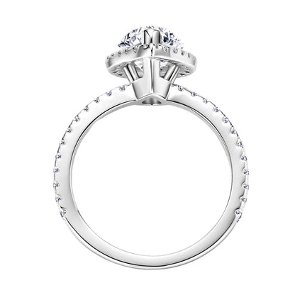 The Ada Ring moissanite engagement ring by Trésor Diamond
