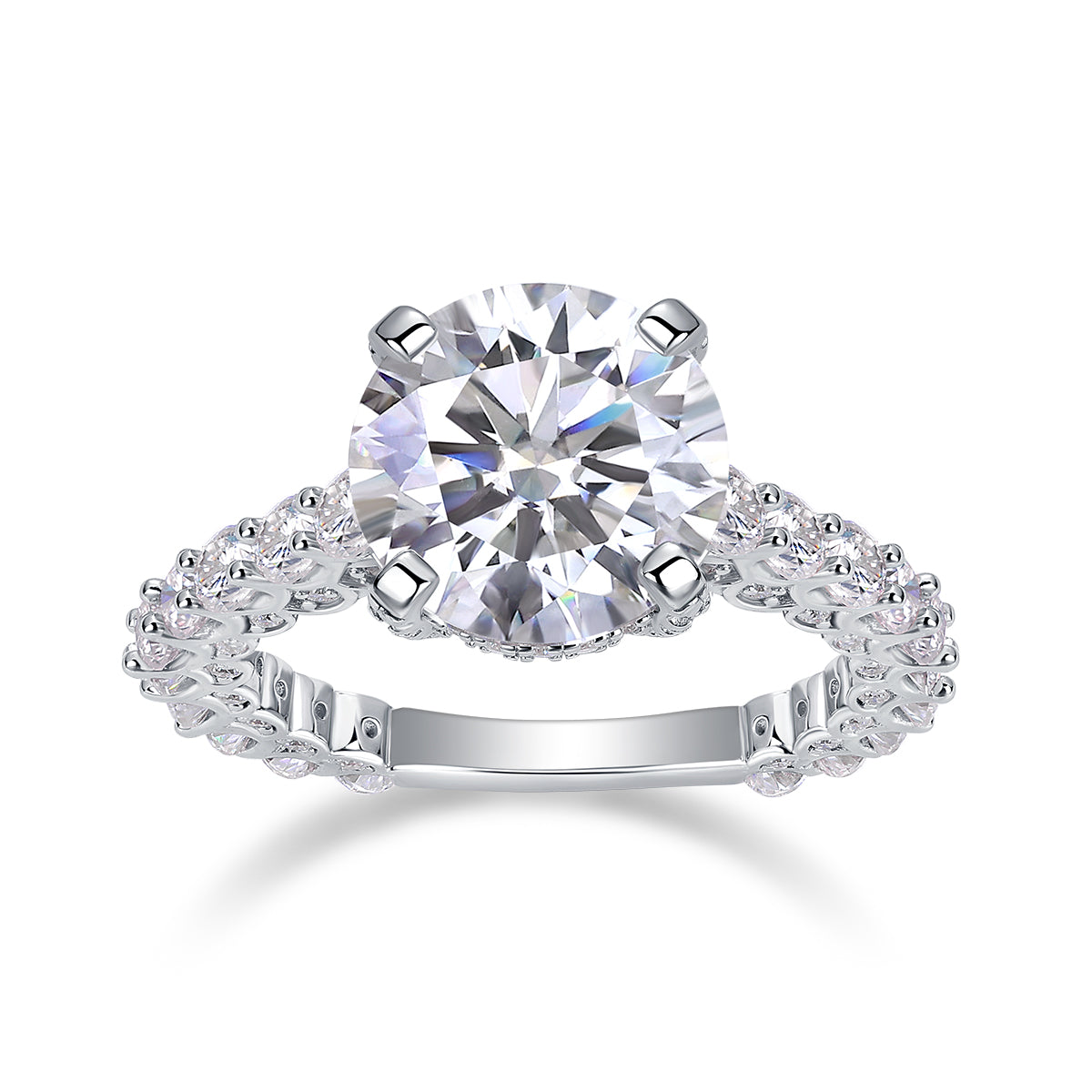 The Valora Ring moissanite engagement ring by Trésor Diamond