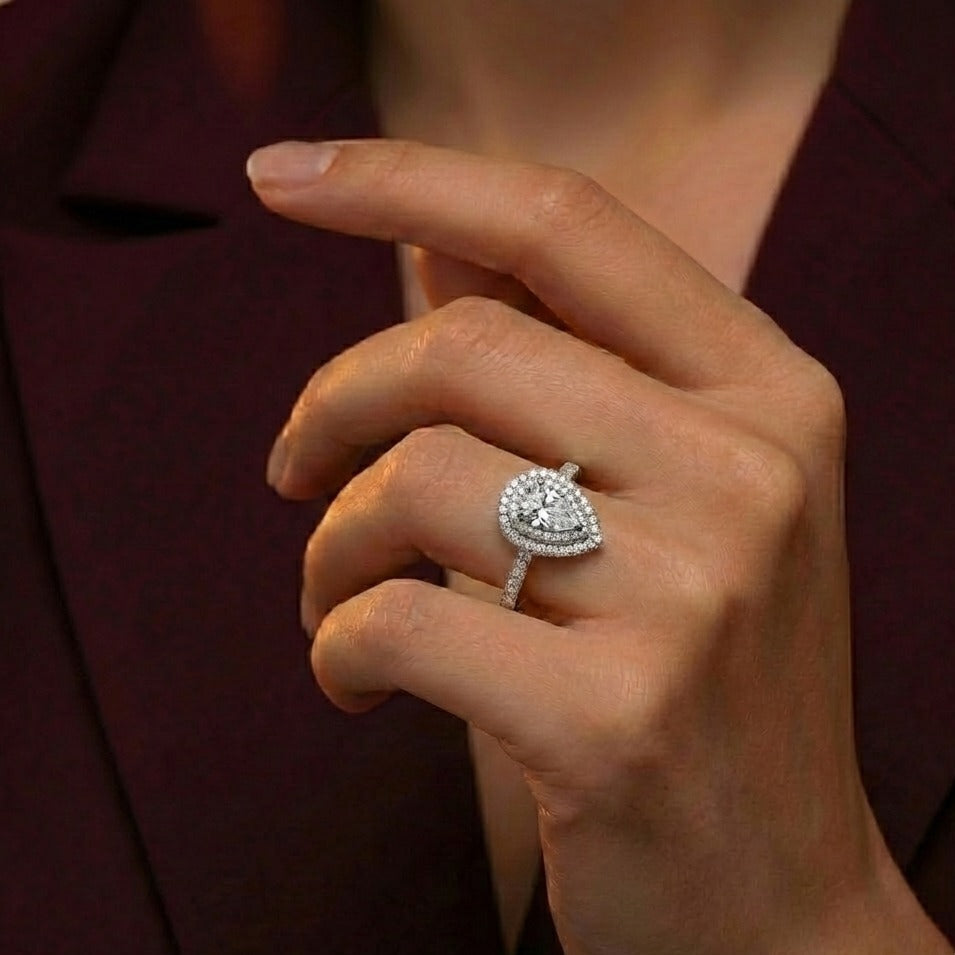 The Anna Ring moissanite engagement ring by Trésor Diamond