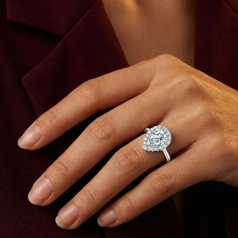 The Belle Ring moissanite engagement ring by Trésor Diamond