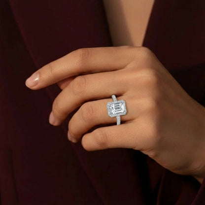 The Hannah Ring moissanite engagement ring by Trésor Diamond