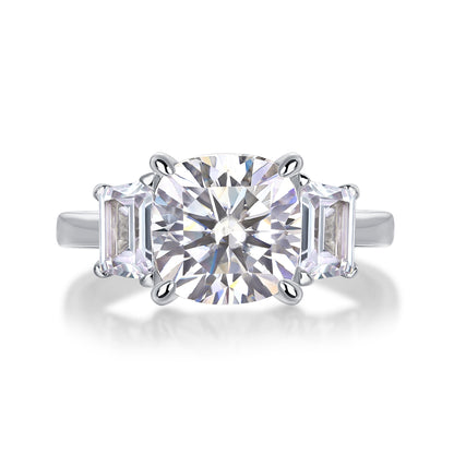 The Valencia Ring moissanite engagement ring by Trésor Diamond