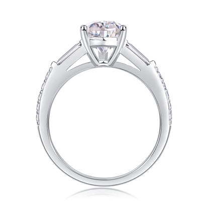 The Mireya Ring moissanite engagement ring by Trésor Diamond