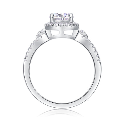 The Evelisse Ring moissanite engagement ring by Trésor Diamond