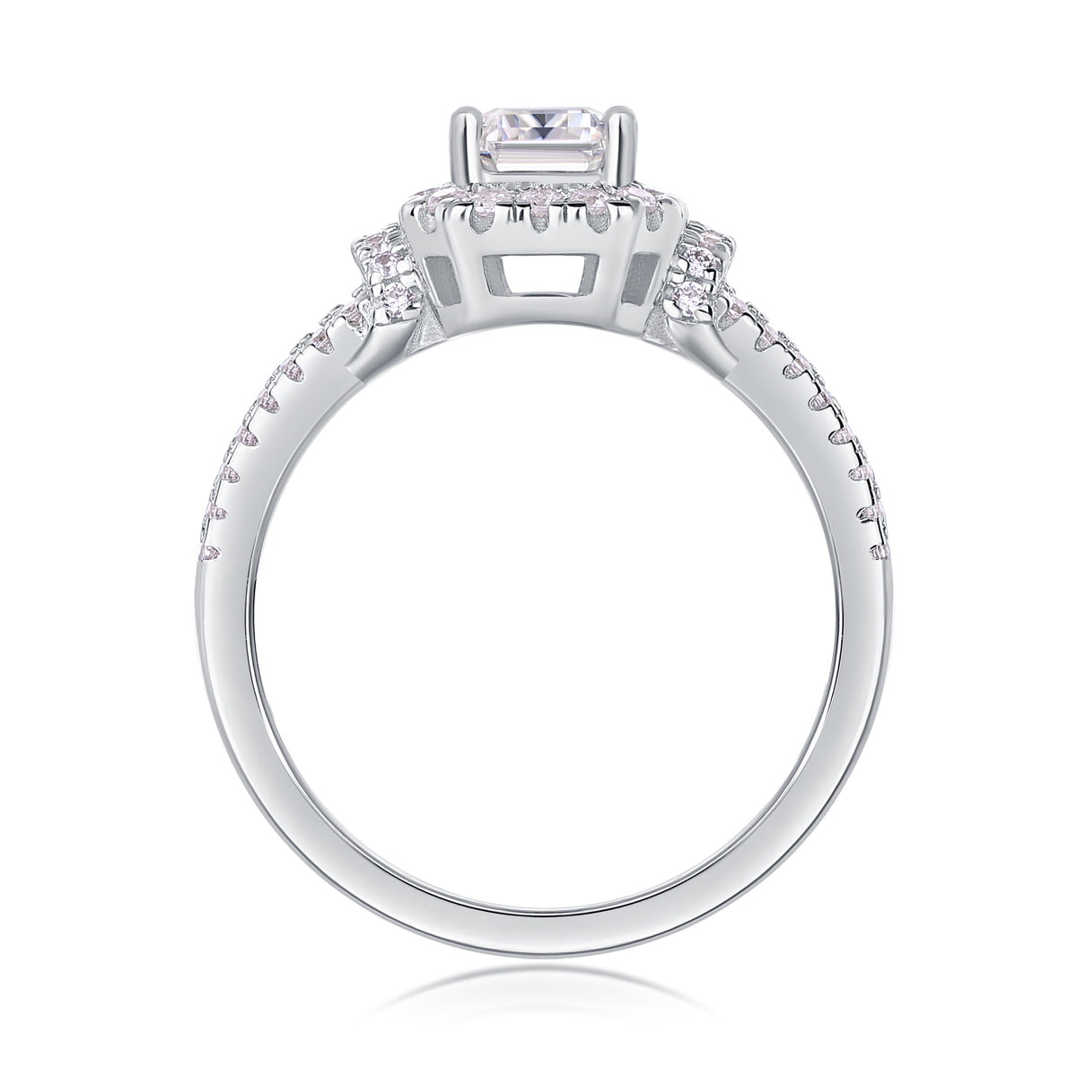 The Aurelia Ring moissanite engagement ring by Trésor Diamond