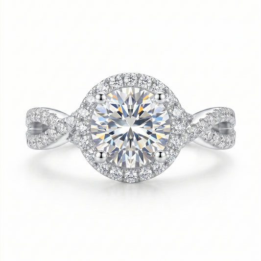 Elegant Tresor Diamond Radiance Ring featuring a sparkling central diamond set in a sleek band.