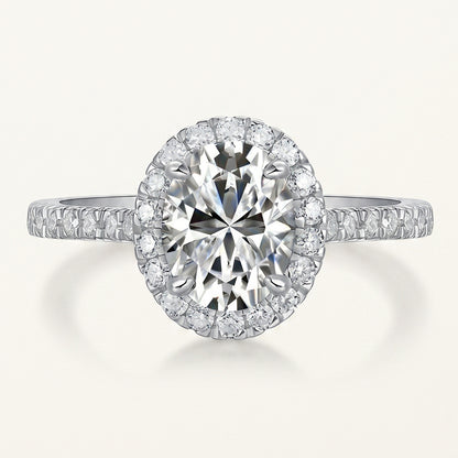 Tresor Diamond The Aria Ring featuring a sleek band with a sparkling central diamond and intricate detailing.