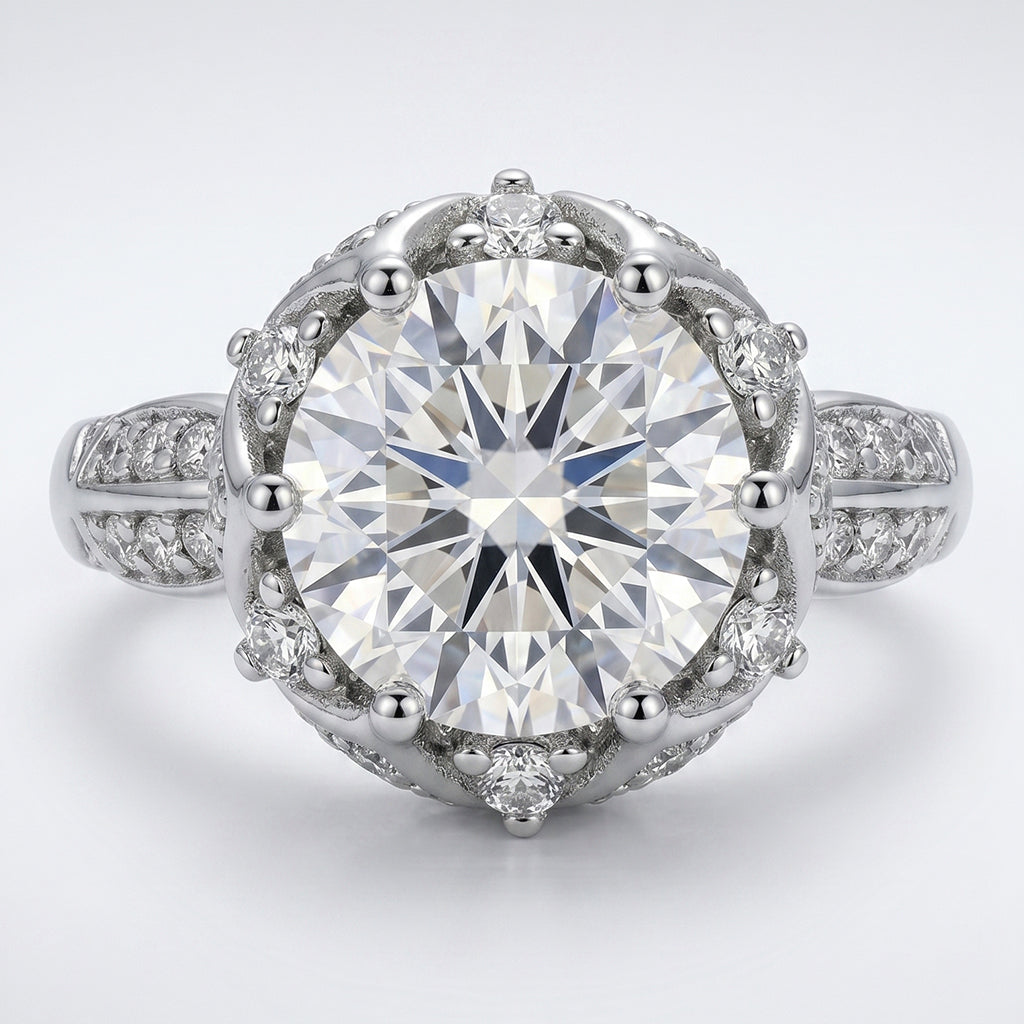 Close-up of Tresor Diamond's The Aveline Ring featuring a delicate band with sparkling gemstone accents.