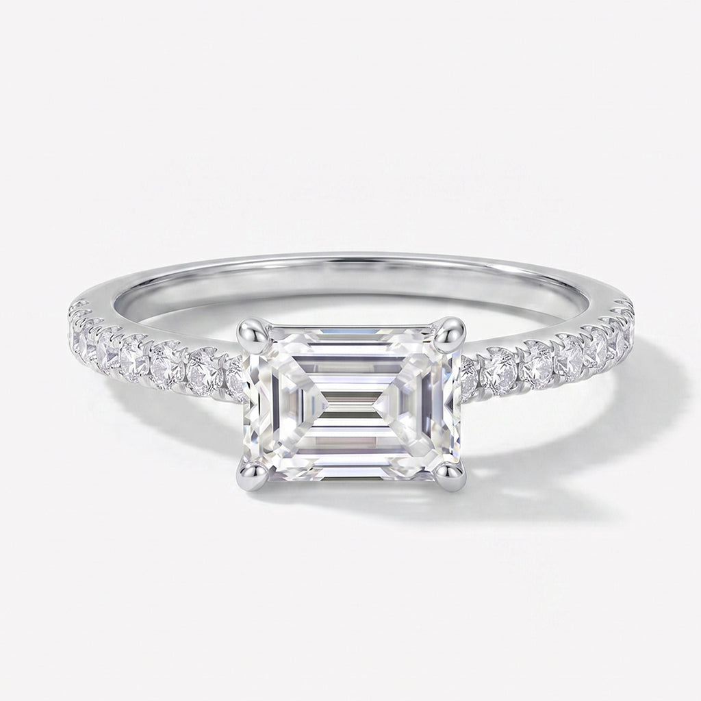 Elegant Tresor Diamond Elenor Ring featuring a sparkling gemstone and intricate band design.
