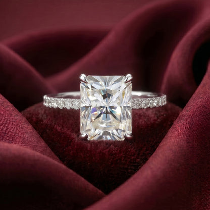 Close-up of Tresor Diamond's Mirabel Ring featuring a sparkling diamond band and intricate design details.