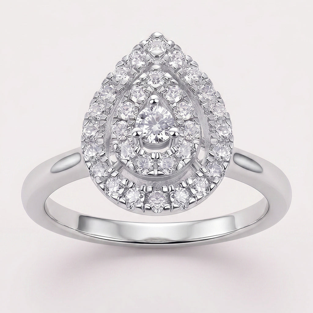 Silver Tresor Diamond Vianne Ring with intricate engraved band and sparkling diamond accents.
