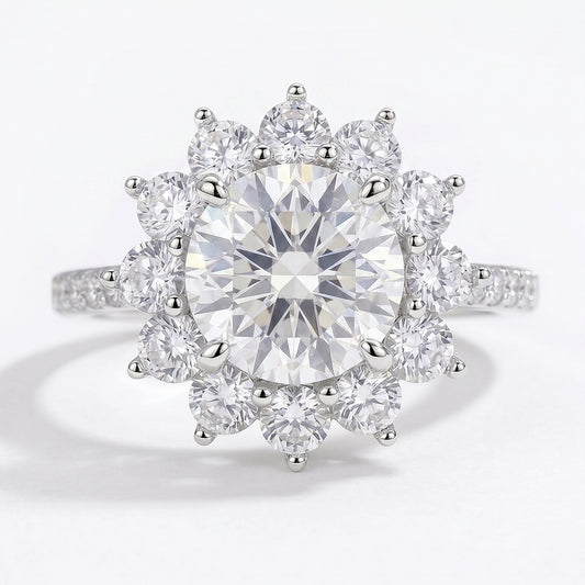 Gold Tele Ring by Tresor Diamond featuring a sleek band and a prominent central gemstone.