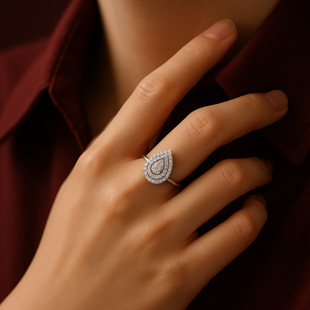 The Vianne Ring moissanite engagement ring by Trésor Diamond