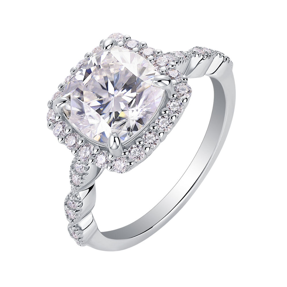 The Amara Ring moissanite engagement ring by Trésor Diamond