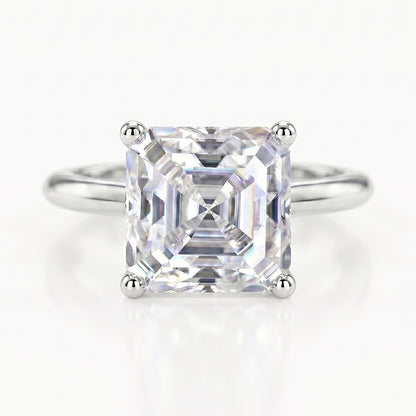 Close-up of Tresor Diamond's The Amaya Ring featuring a sparkling diamond band on a white background.