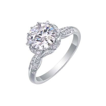 The Aveline Ring moissanite engagement ring by Trésor Diamond