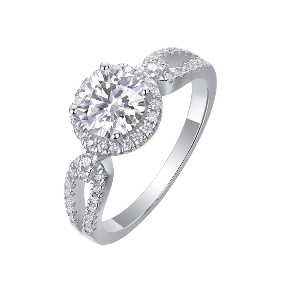 The Evelisse Ring moissanite engagement ring by Trésor Diamond