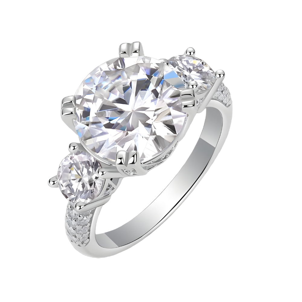 The Coralie Ring moissanite engagement ring by Trésor Diamond