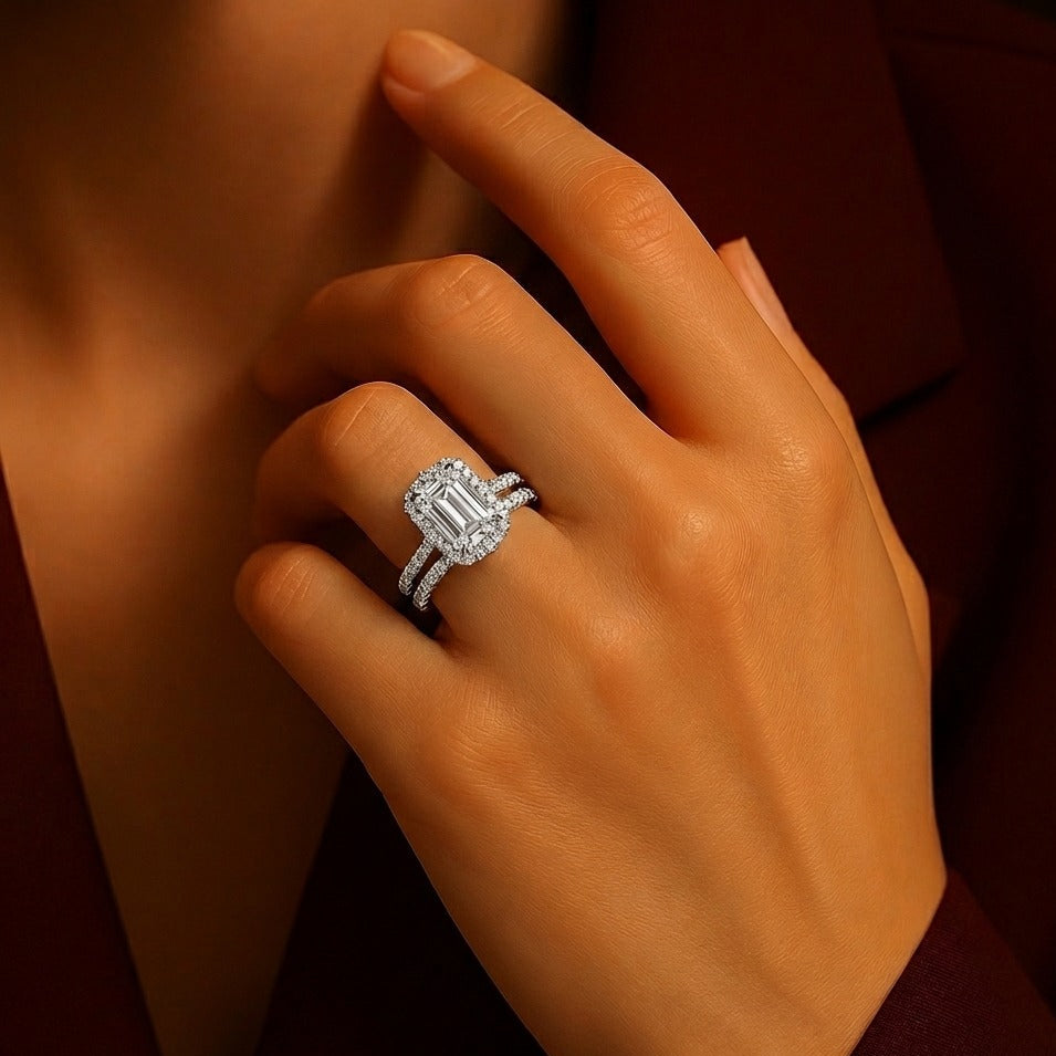 The Daisy Ring Set moissanite engagement ring by Trésor Diamond