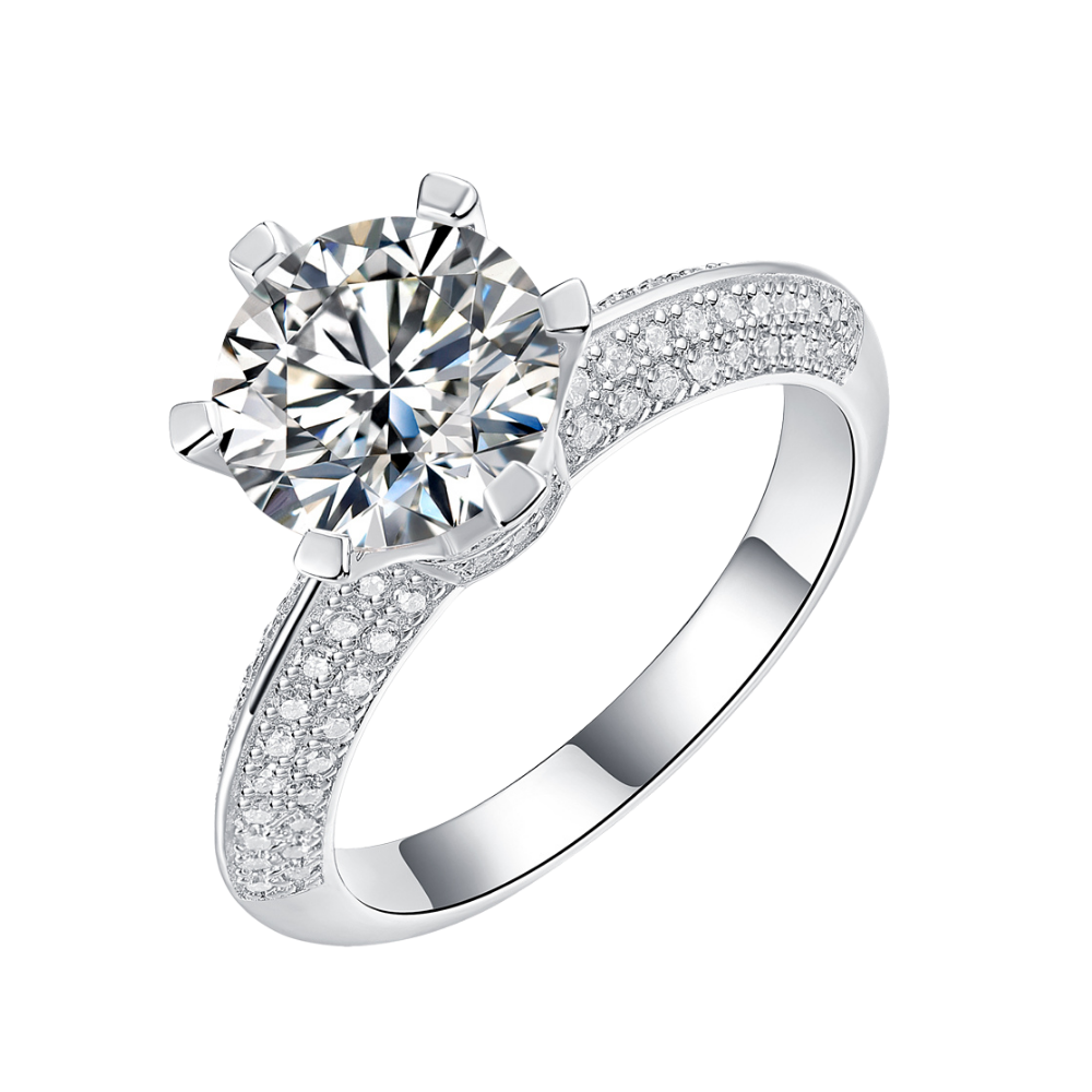 The Delara Ring moissanite engagement ring by Trésor Diamond