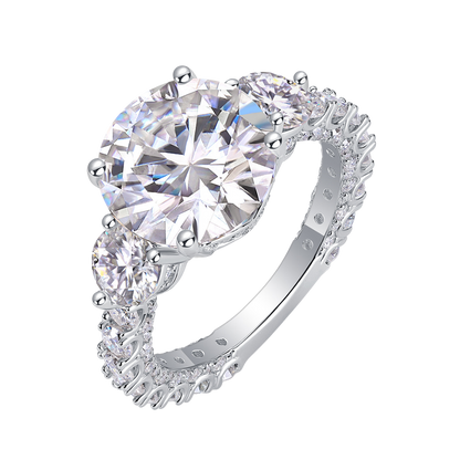 The Eternia Ring moissanite engagement ring by Trésor Diamond