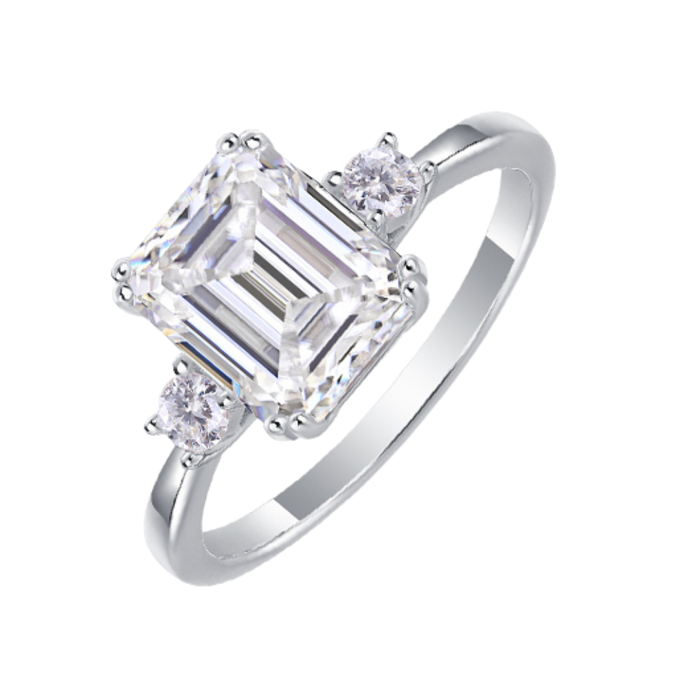 The Juliette Ring moissanite engagement ring by Trésor Diamond