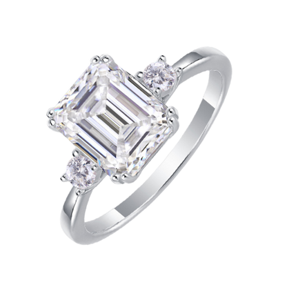 The Juliette Ring moissanite engagement ring by Trésor Diamond