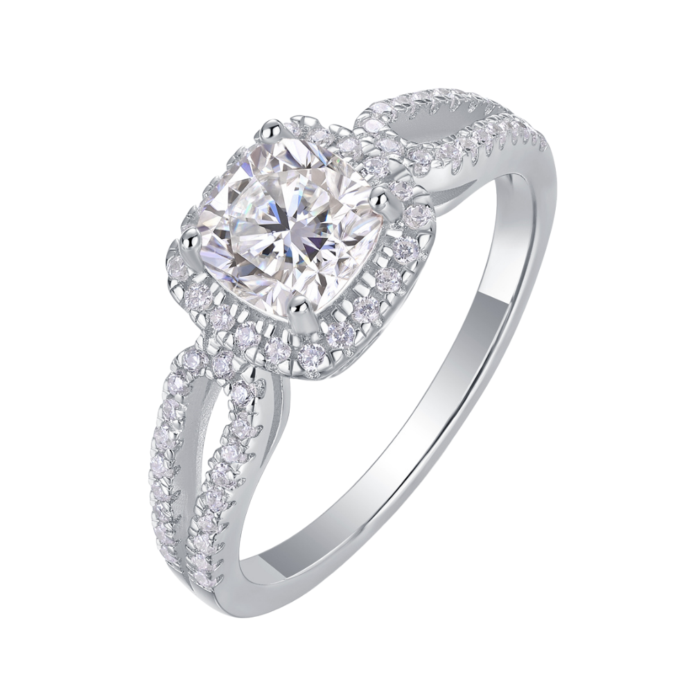 The Marcelle Ring moissanite engagement ring by Trésor Diamond
