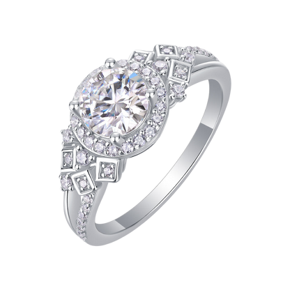 The Selene Ring moissanite engagement ring by Trésor Diamond