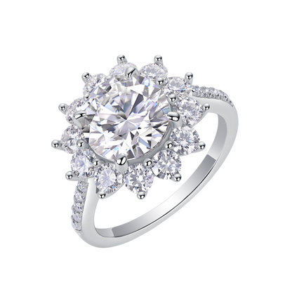 The Tele Ring moissanite engagement ring by Trésor Diamond