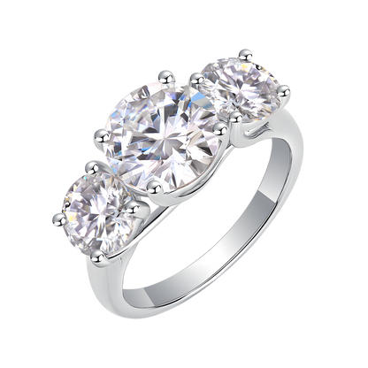 The Trinity Ring moissanite engagement ring by Trésor Diamond