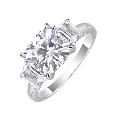 The Valencia Ring moissanite engagement ring by Trésor Diamond