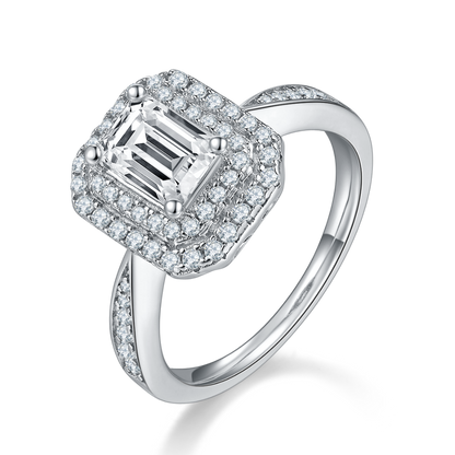 The Zara Ring moissanite engagement ring by Trésor Diamond